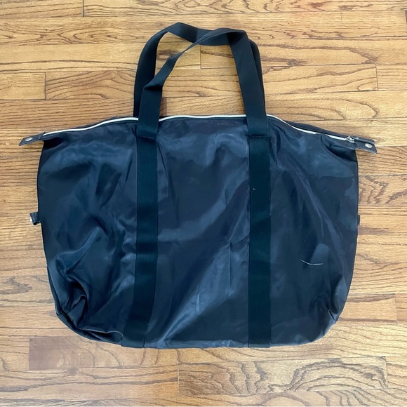 Victoria’s Secret Fashion Show London 2014 Angels Black Silver Heart Tote Bag - Picture 3 of 5